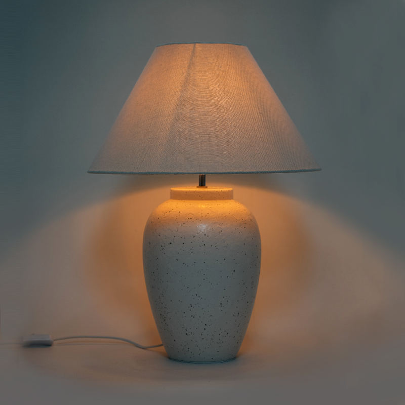 Nostalgiczna ceramiczna lampa stołowa sypialni