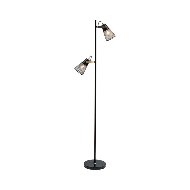 Metalowa lampa podłogowa w stylu przemysłowym