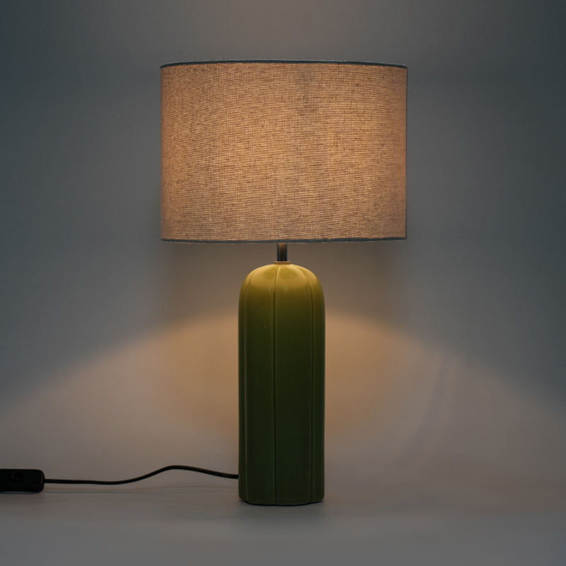 Zielona ceramiczna nowa lampa stołowa w stylu chińskiego