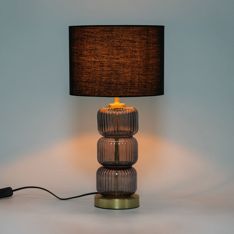 Nordycka kreatywna szklana lampa stołowa