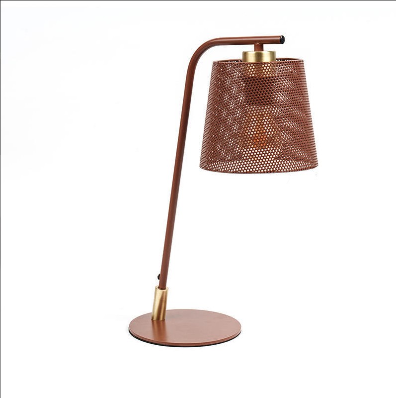 W jaki sposób żelazna lampa stołowa poprawia oświetlenie nowoczesnego domu?